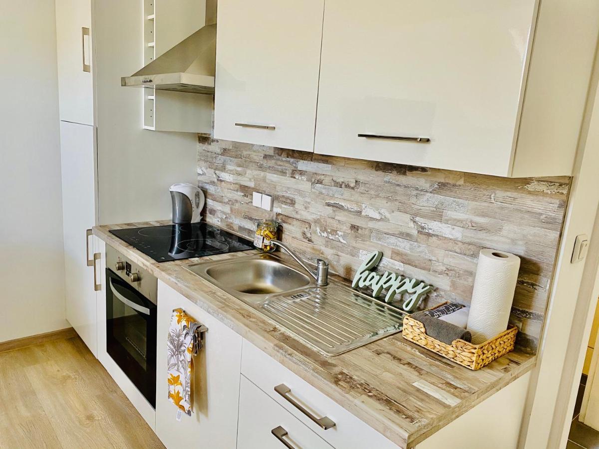 Cozy Flat Near Moselle Remich Apartment Bagian luar foto