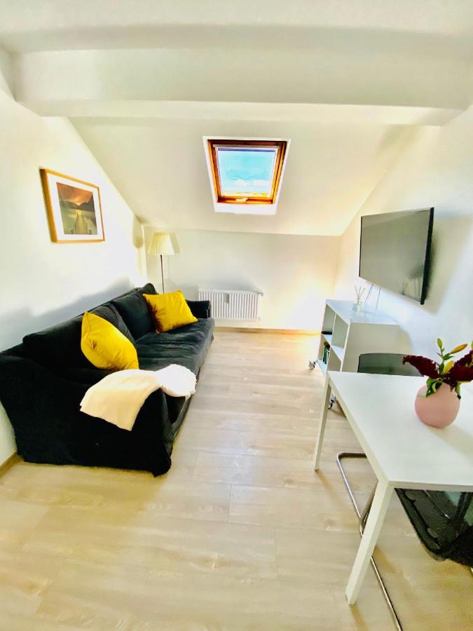 Cozy Flat Near Moselle Remich Apartment Bagian luar foto